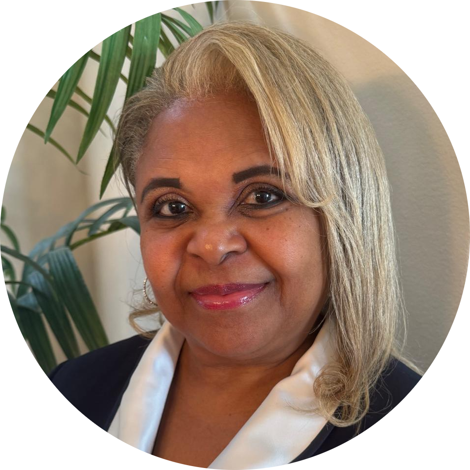 CathyArcher_Headshot-modified.png Image